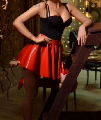 Живу в Москве, городе страсти и возможностей. У меня есть все, чтобы сделать твои мечты реальностью. Мои опытные руки и чувственное тело готовы привести тебя к небесам блаженства. Мои услуги нацелены на удовлетворение твоих самых сокровенных желаний. Позволь мне провести тебя по пути наслаждения и экстаза. Мои фото говорят сами за себя - я соблазнительная и стильная леди, готовая стать твоей идеальной компаньонкой. Мои клиенты остаются довольны и возвращаются ко мне снова и снова. Что же, давай создадим незабываемые моменты вместе? 💋🌹✨ 6564, 24 года